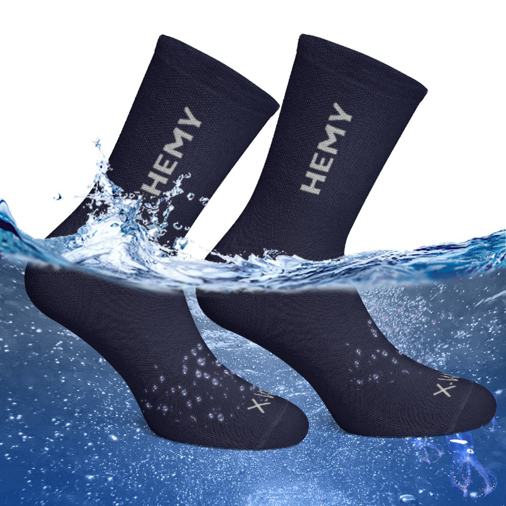 Under armour on sale waterproof socks